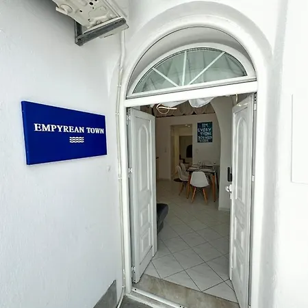 Empyrean Town Apartment *